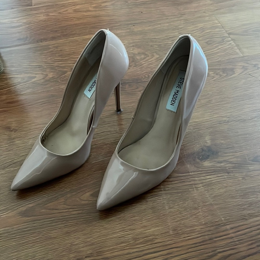 Steve Madden Daisie Pumps